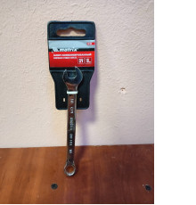 Ключ комбинированный 10 мм CrV, полированный хром MATRIX