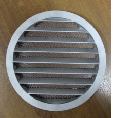 Решётка наружная алюминиевая с сеткой d250 (IGC)